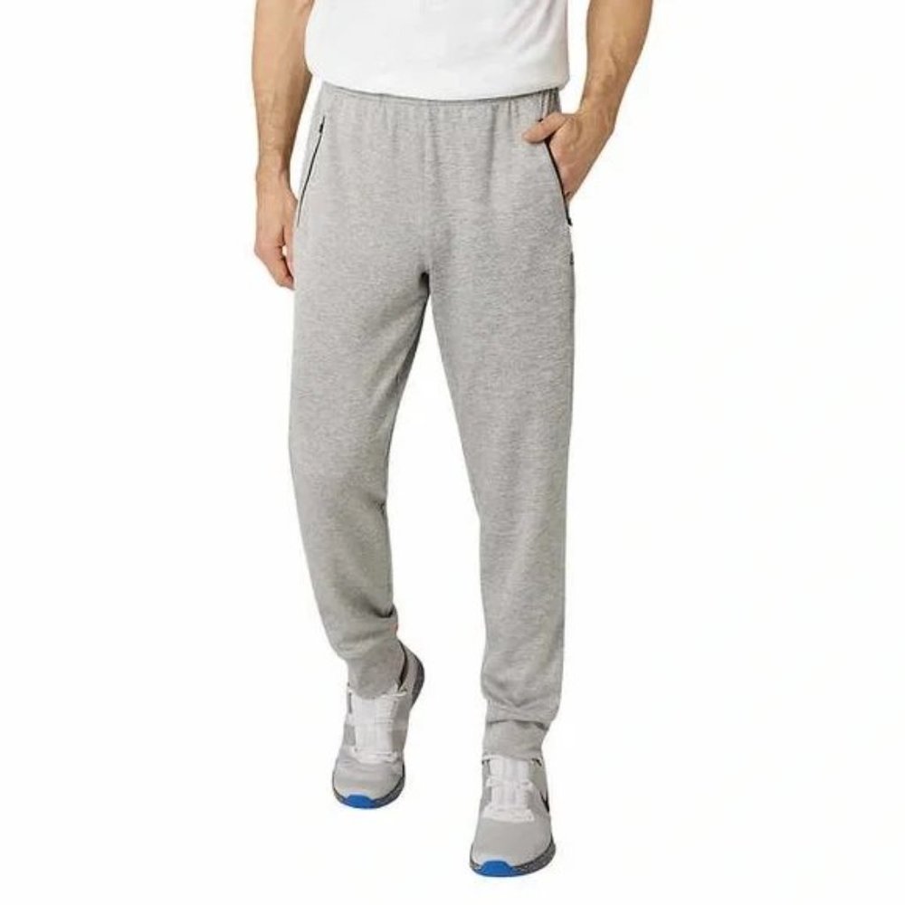 Eddie Bauer Men’s Performance Jogger in gray